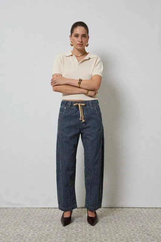 Active Barrel Jeans