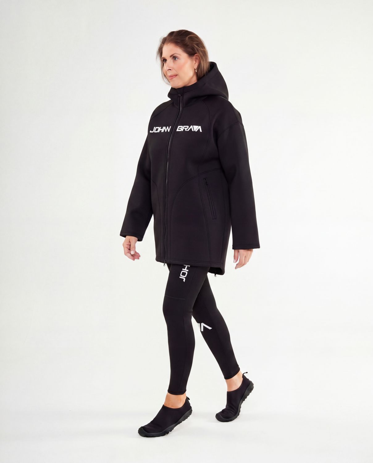 Woman wearing Johnn Brava NEO Expedicion 2mm neoprene jacket - view 2