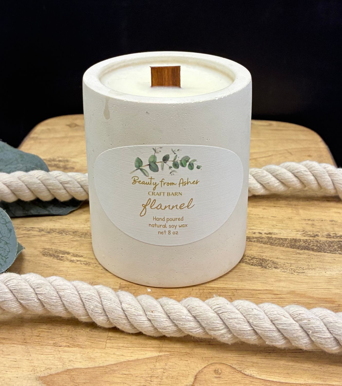 08 oz Round, Flannel, White