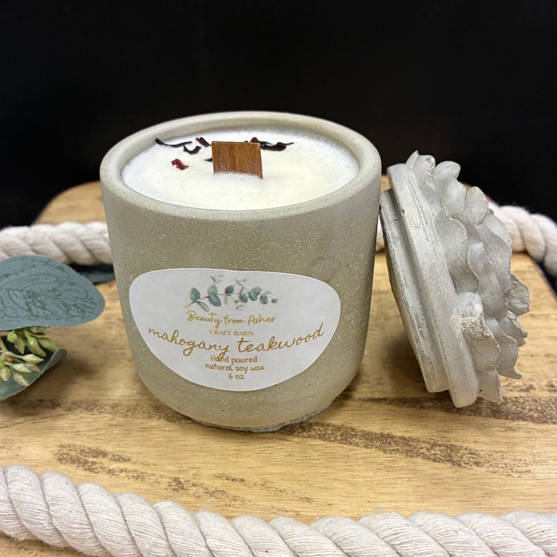 06 oz Camelia, Mahogany Teakwood, Gray