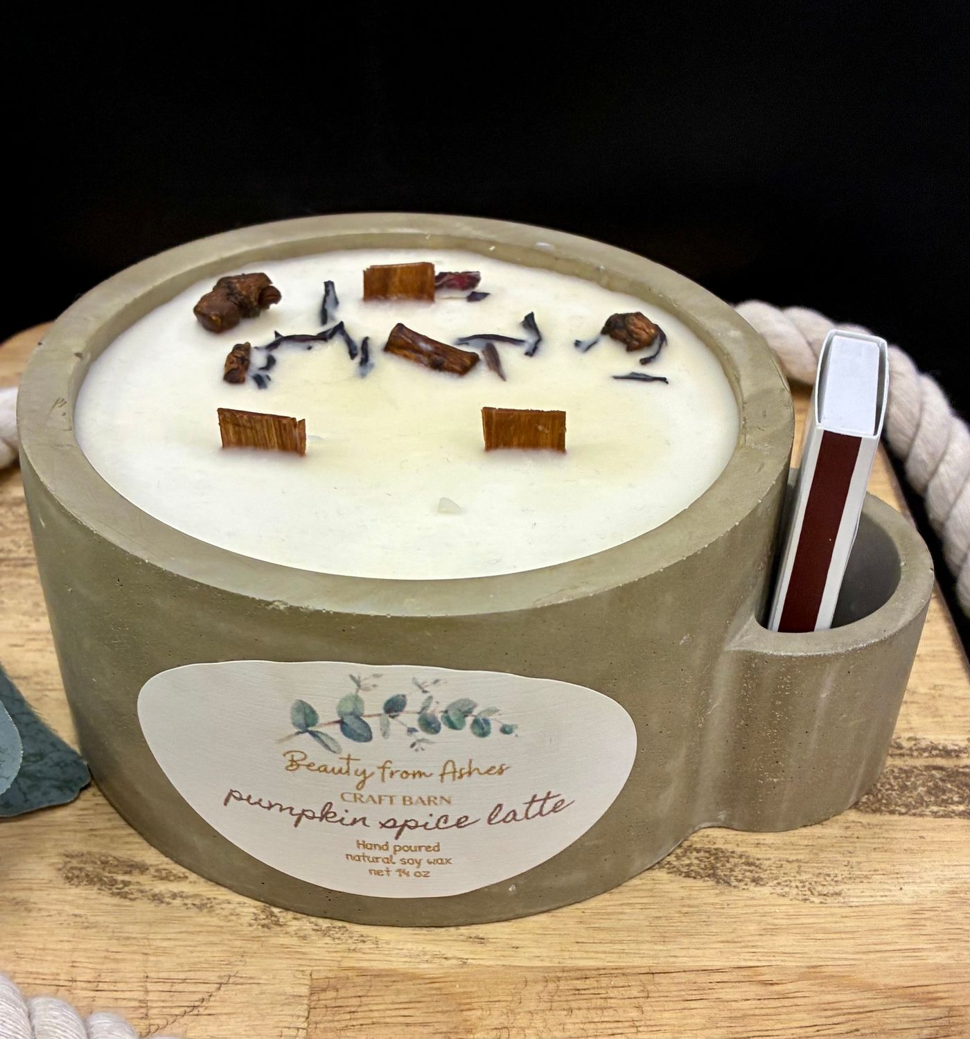 14 oz Round W/Matches, Pumpkin Spice Latte , Gray