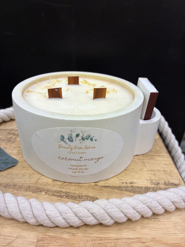 14 oz Round W/Matches, Coconut Mango, White