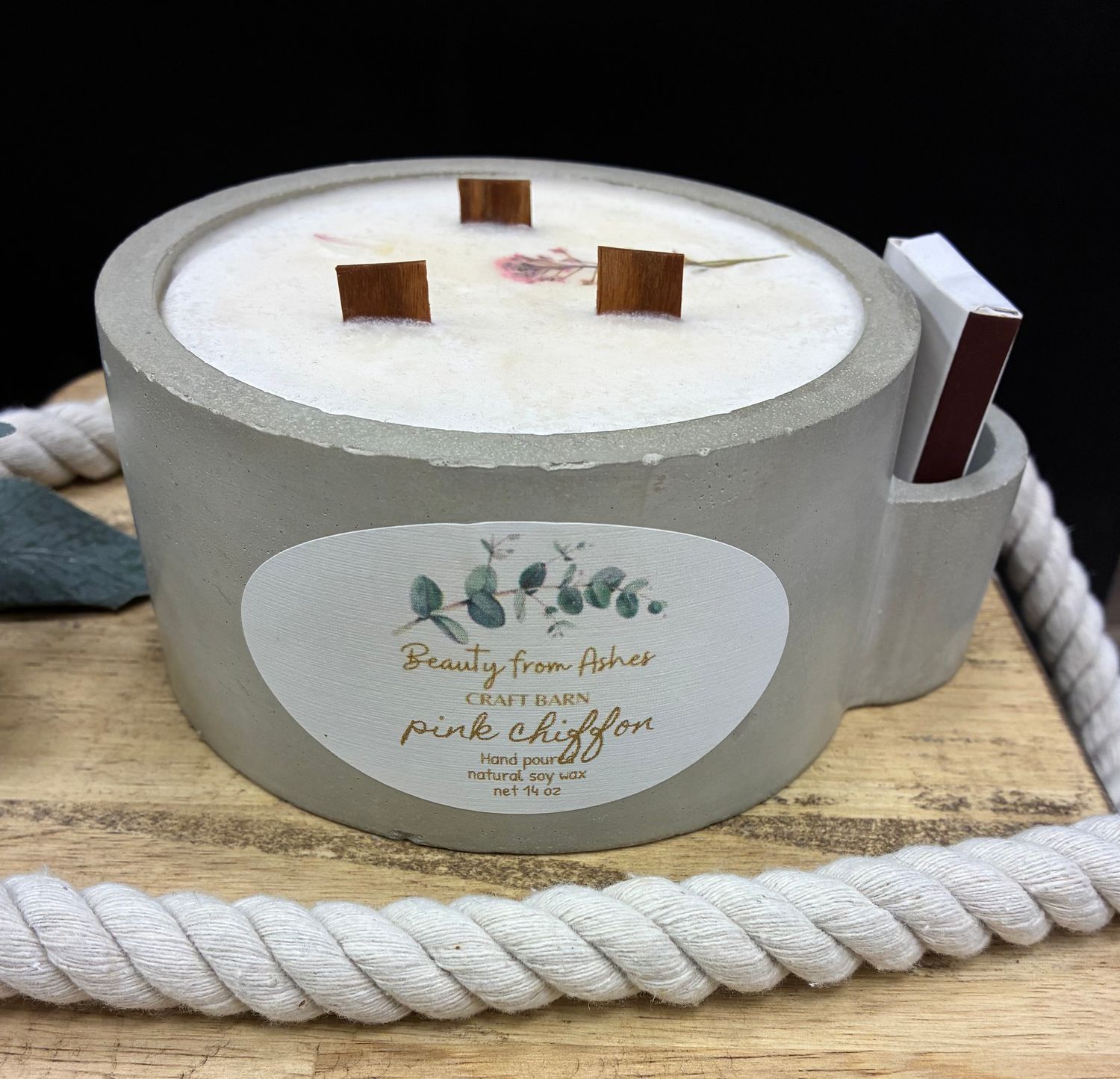 14 oz Round W/Matches, Pink Chiffon, Gray