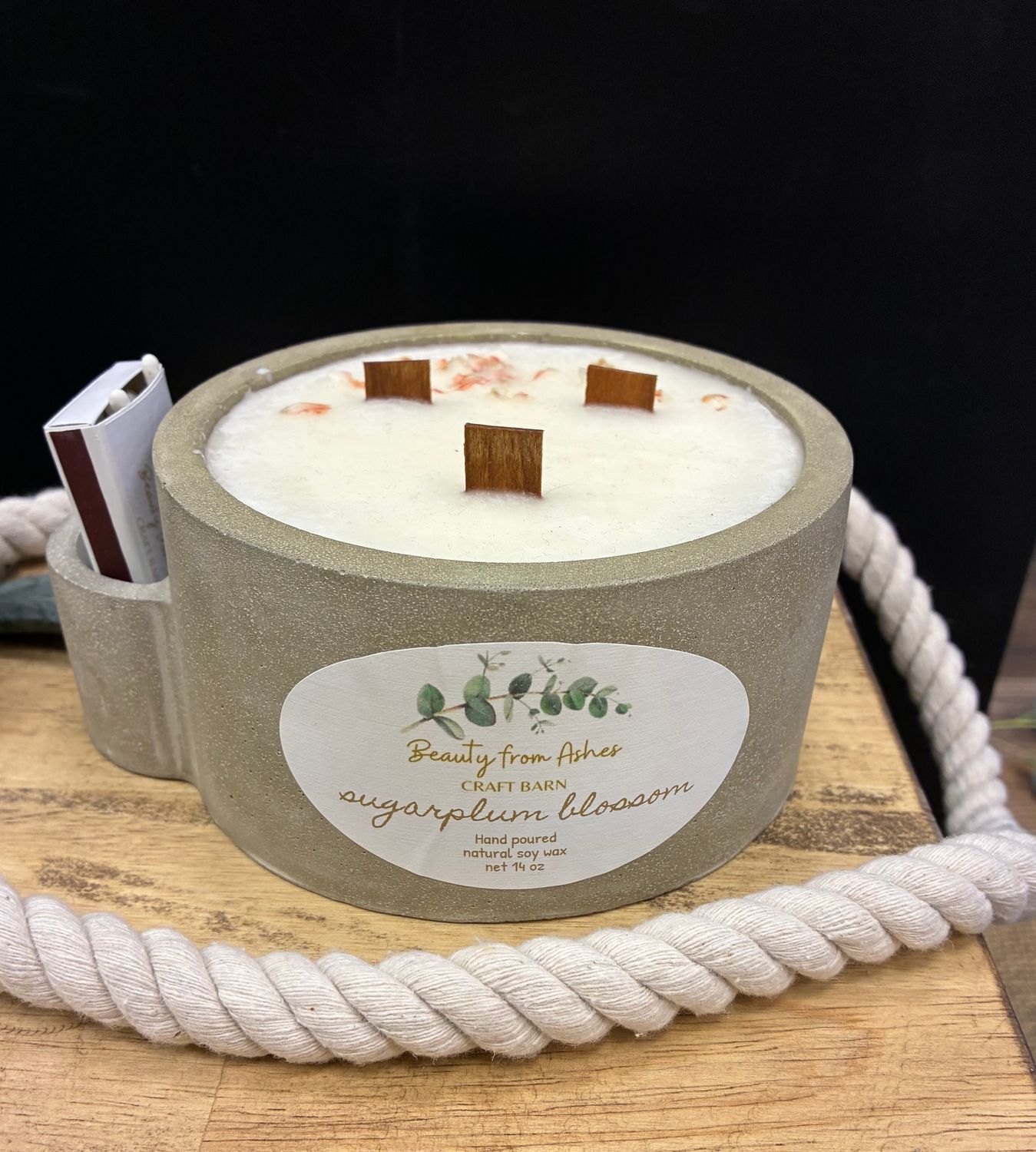 14 oz Round W/Matches, Sugarplum Blossom , Gray