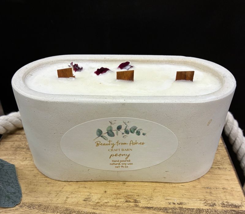 14 oz. Oval, Peony, White Concrete