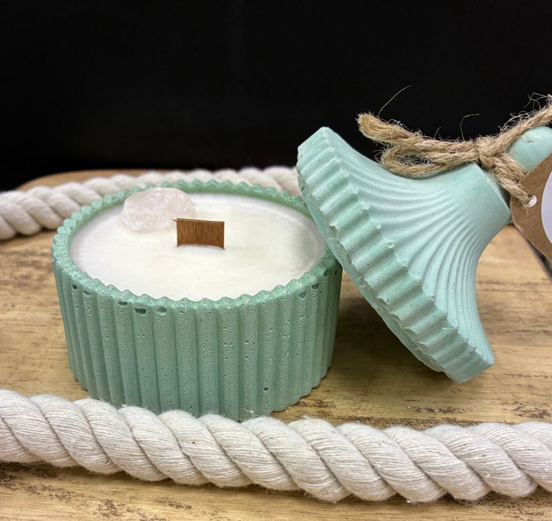 4 oz. Jewelry Box /base, Sea Salt & Orchid, Mint Green Concrete