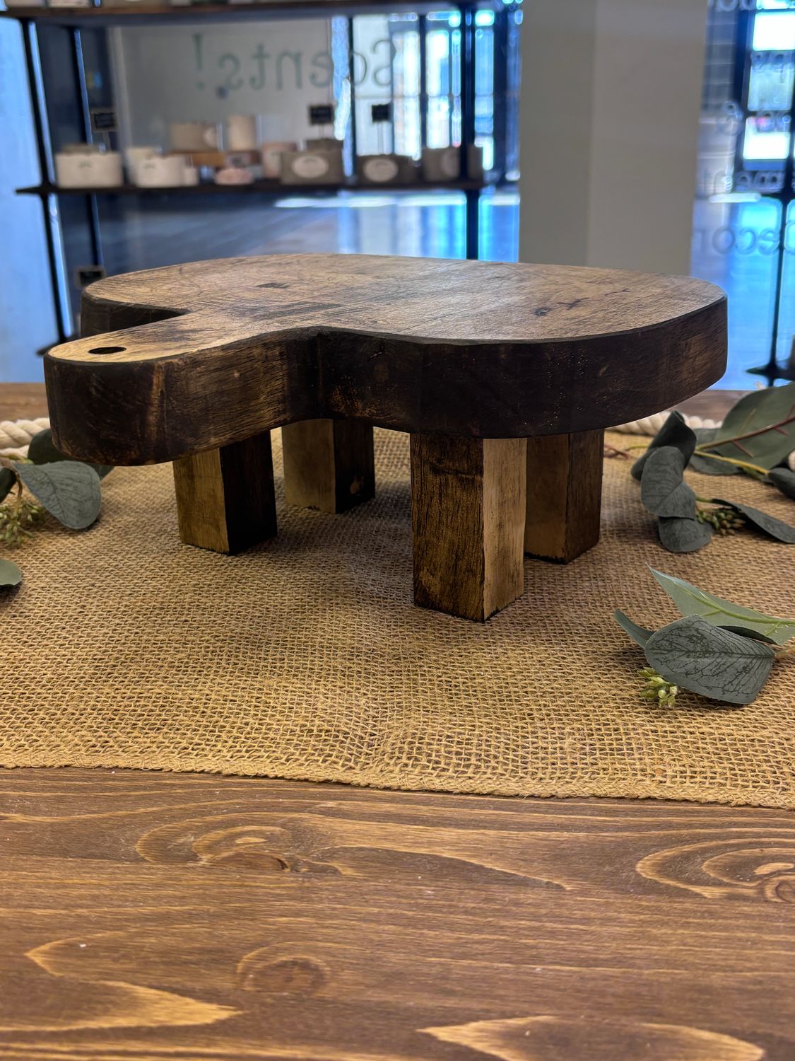 Large Pan Shaped Riser W Legs