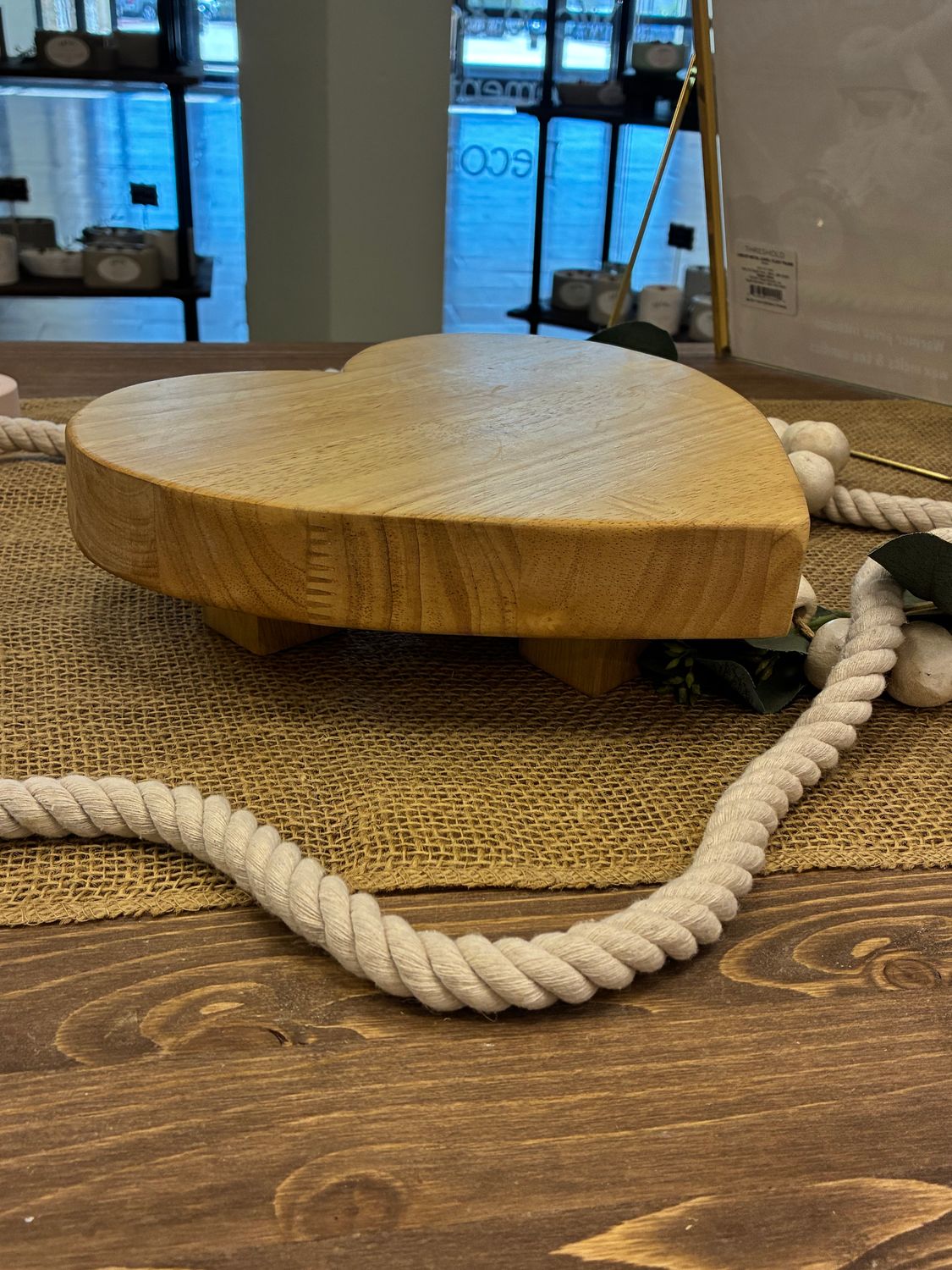 Medium Heartwood Riser W Square Legs