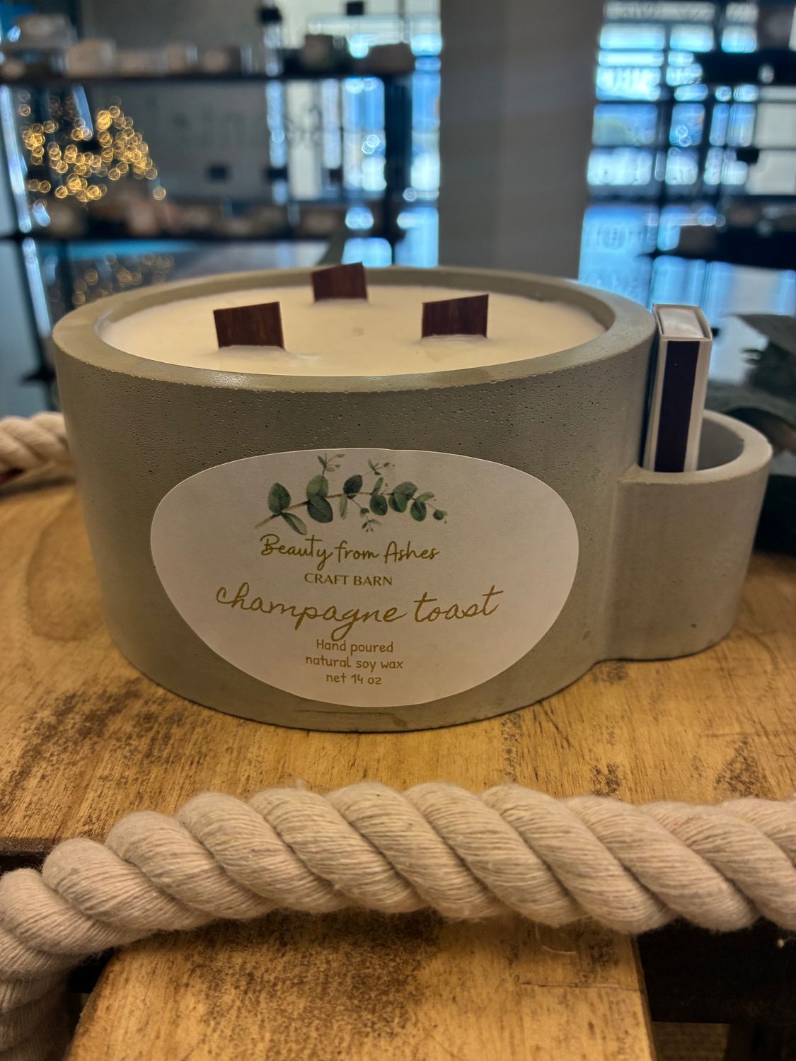 14 oz Round W/Matches, Champagne Toast, Gray