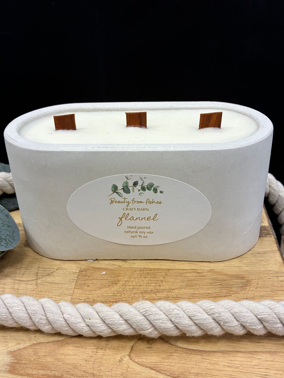 14 oz Oval, Flannel, White
