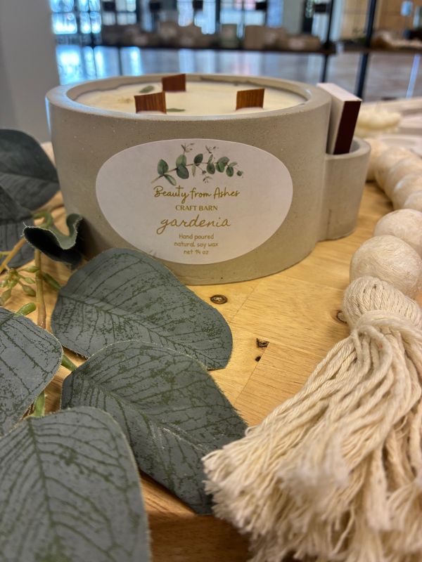 14 oz Round W/Matches, Gardenia, Gray