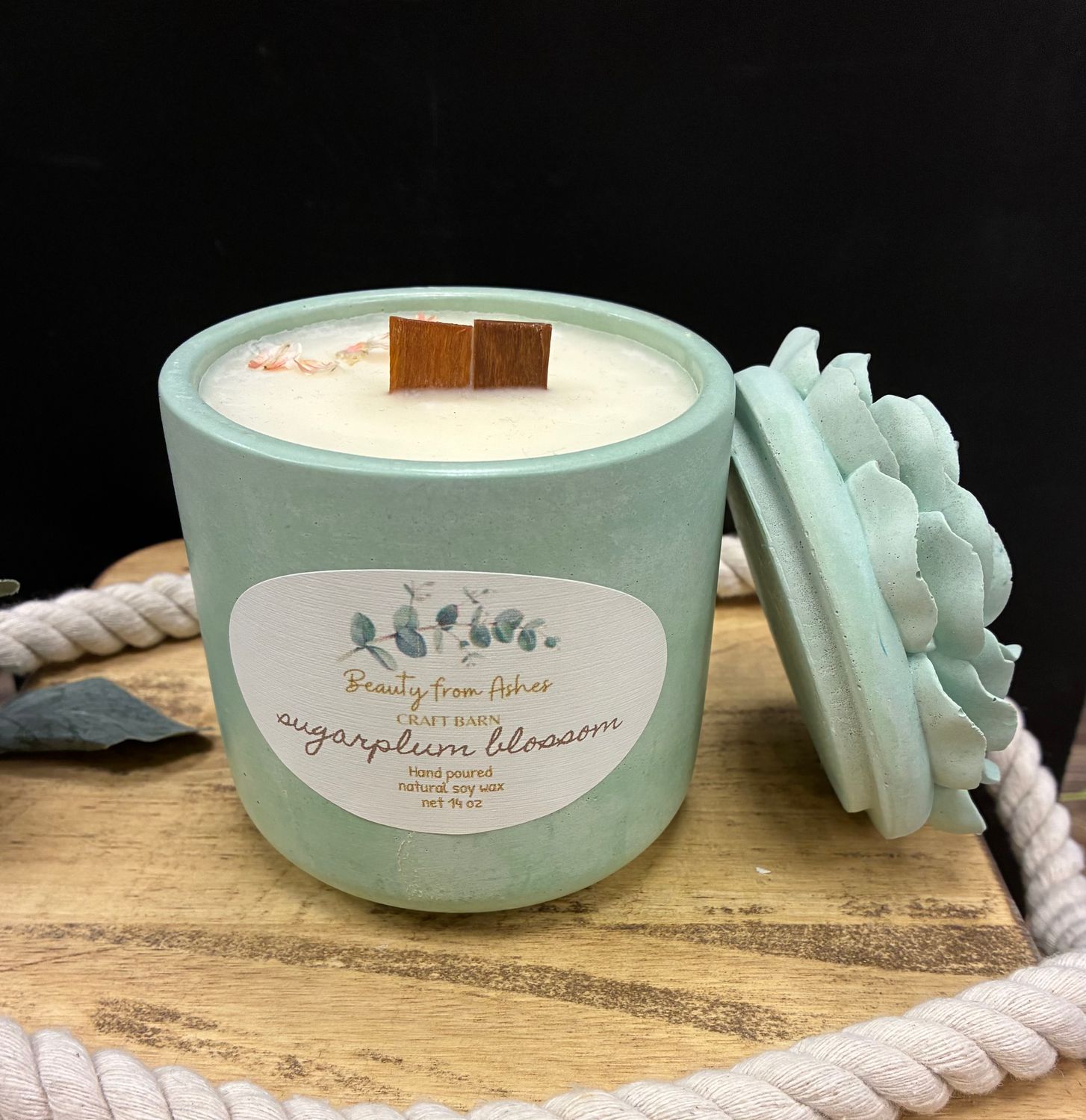 14 oz Camelia, Sugarplum Blossom, Mint Green 14 oz Camelia, Sugarplum Blossom, Mint Green
