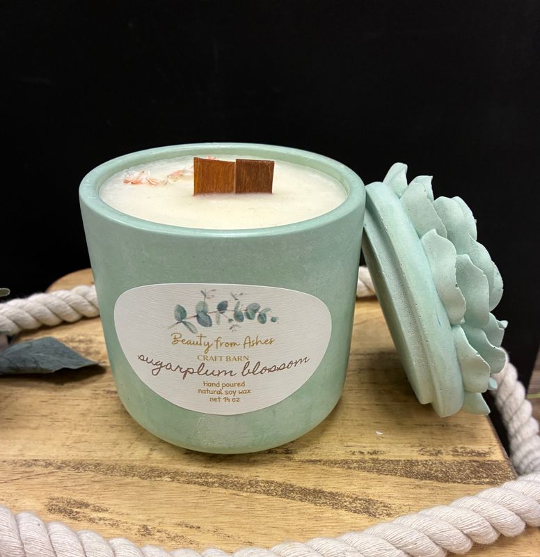 14 oz Camelia, Sugarplum Blossom, Mint Green