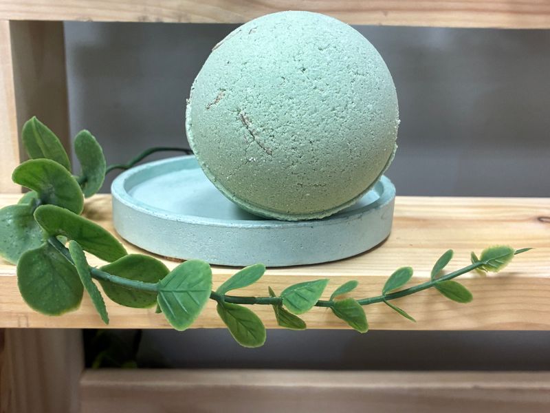 Sage White Tea Bath Bomb