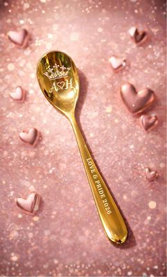 LOVE & PRIDE 2026 • Limitierter Teelöffel · Würde der Liebe