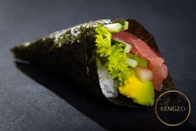 121. Maguro Temaki
