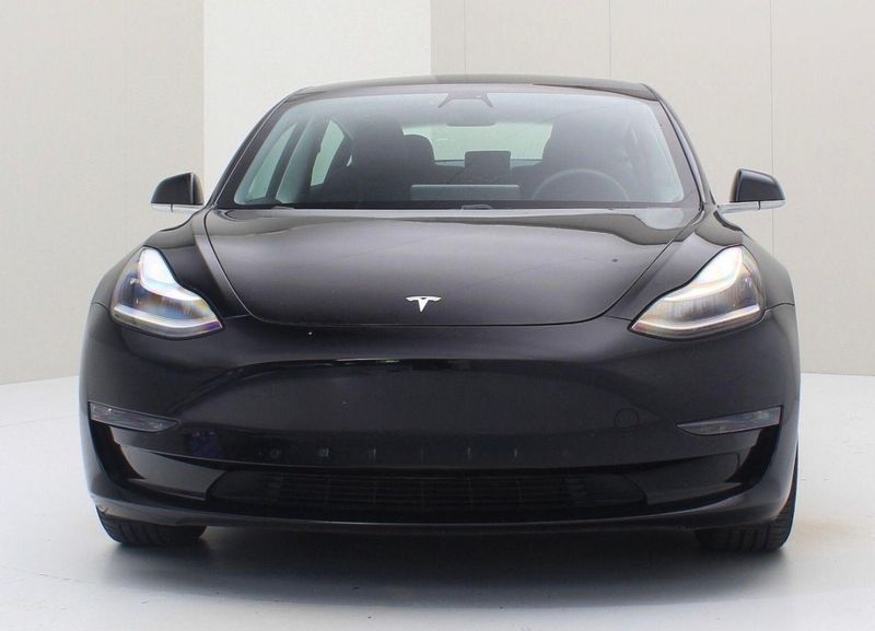 Tesla Model 3 Long Range