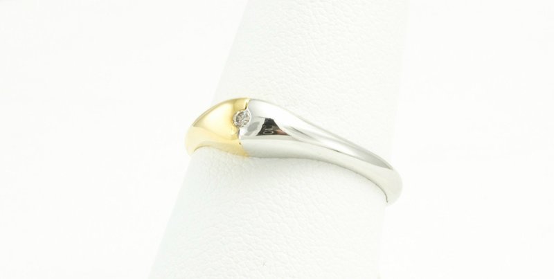 Single Diamond Ring