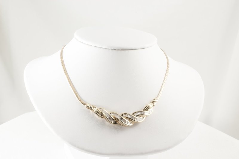 Ladies' 2.15 Carat Diamond Necklace