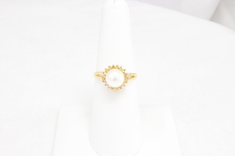 Pearl and Diamond Ring