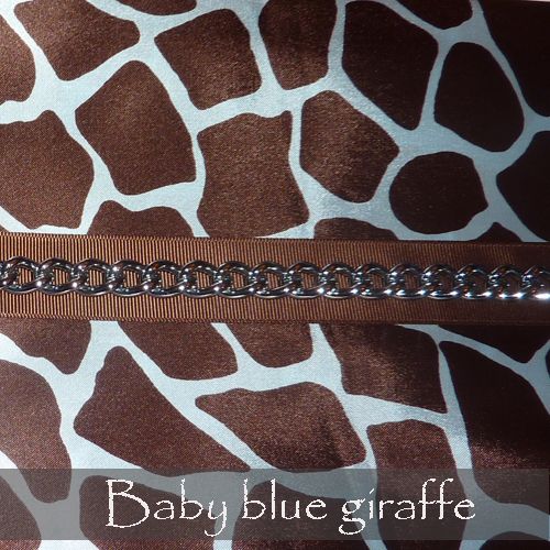 Baby Blue Giraffe, Size: Standard (21 x 5&quot;)