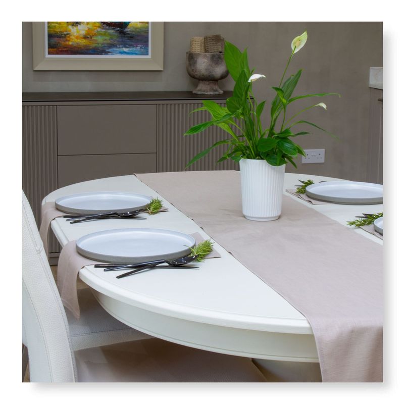 Plush Place Runners & Napkins