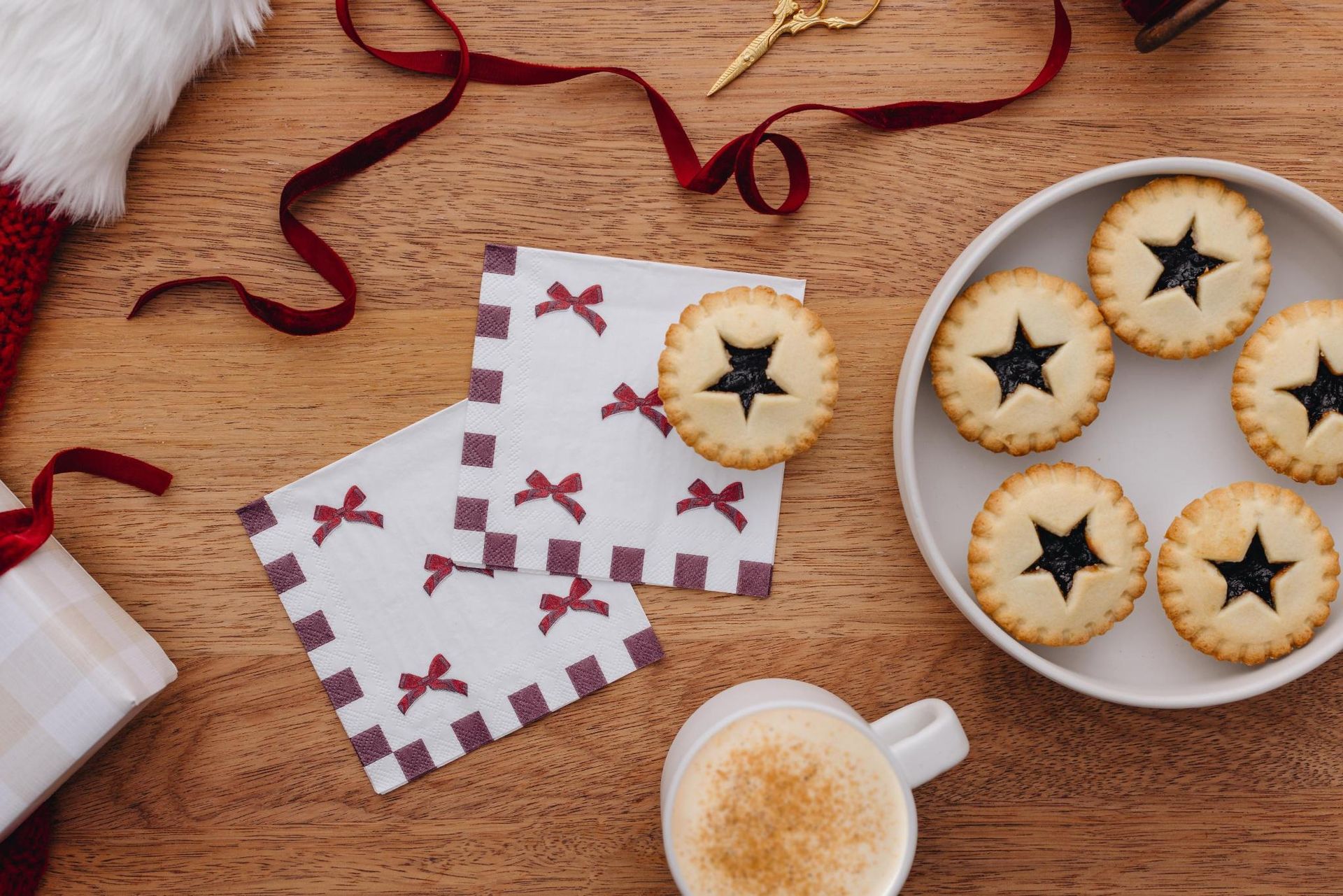 Red Velvet Napkins – Cocktail