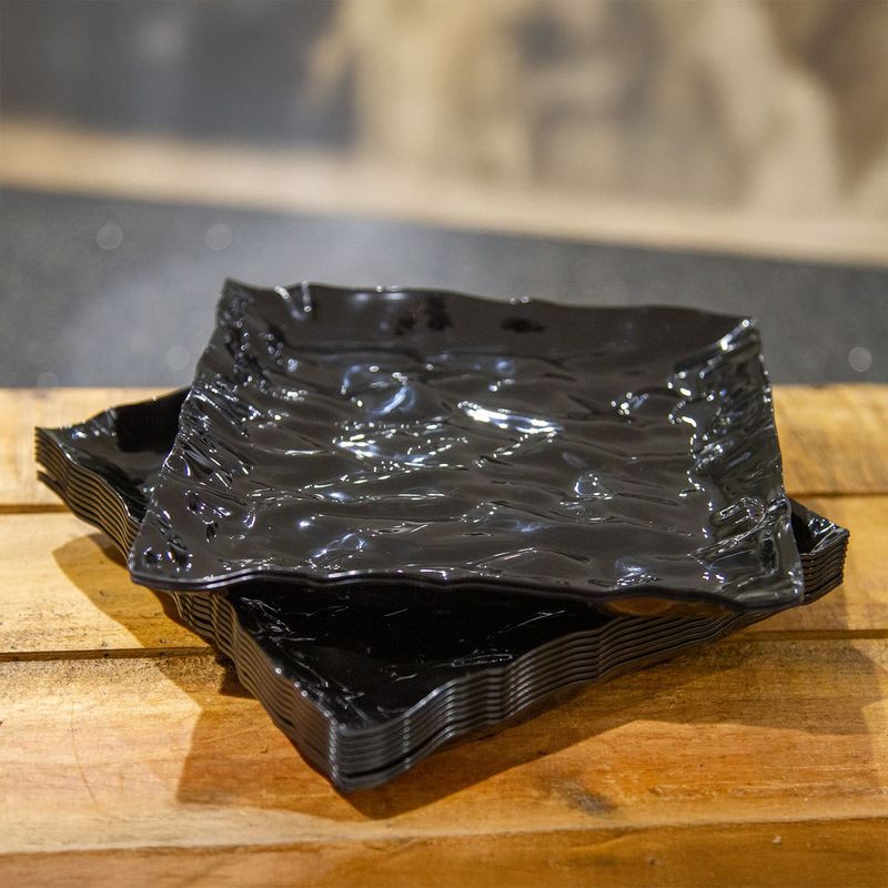 Yoshi Reusable Plates - Black 6.25"