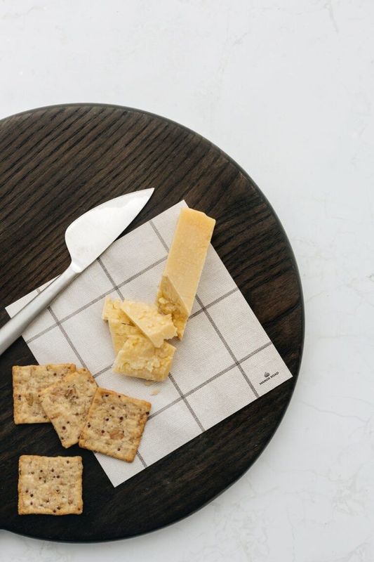 Manor Road Cheese Board Presentation Cards - Black & White Check Linen