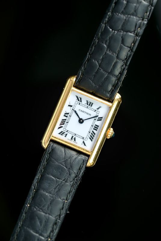 Cartier Tank Louis Fullset M2100 18k Gold