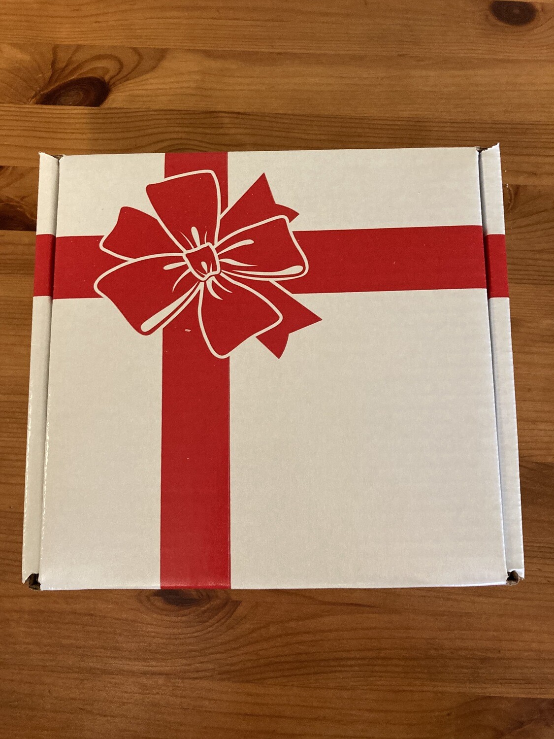 Gift Box &amp; Paper Shreds