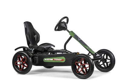 Dino-Cars GoKart Speedy 2.0 Fendt BF1 seitliche Ansicht eines Dino Cars Speedy 2.0 Fendt in schwarz mit grünen Aufklebern und roten Felgen