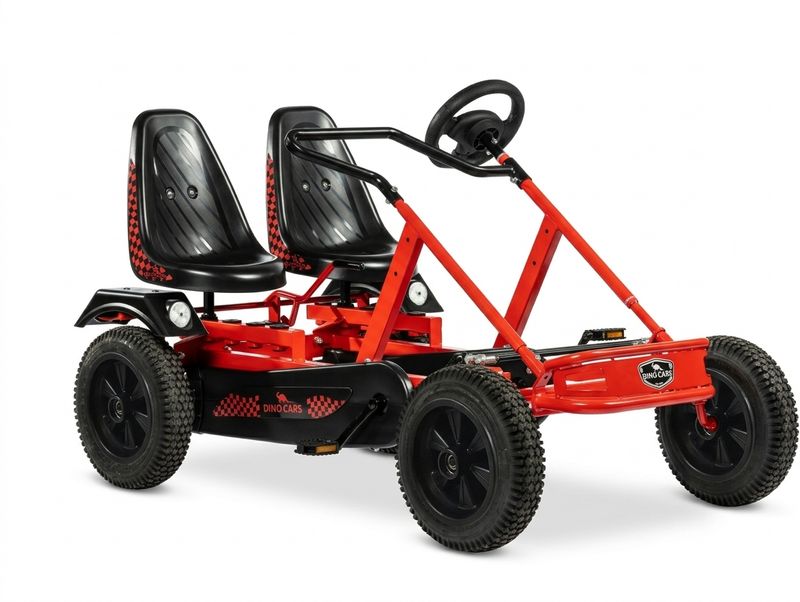 Dino Cars Twin F, Tretfahrzeug mit zwei Sitzen nebeneinander. Rotes Gestell mit vier Reifen mit schwarzen Felgen