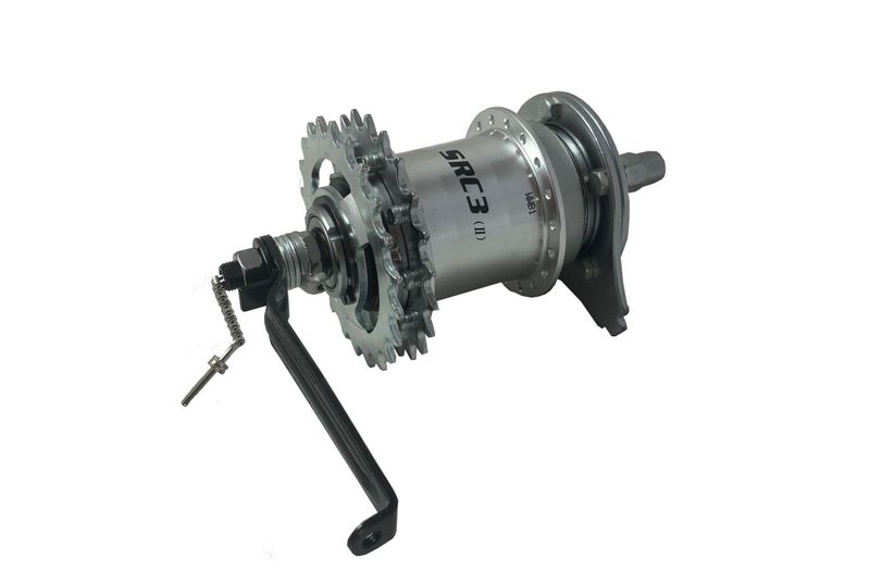 Silberne BF3 Nabenschaltung von Sturmey Archer SRC3 mit Rücktrittbremse und Rückfahrfunktion