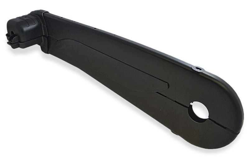 schwarzer geschlossener Kettenschutz Racing aus Kunststoff