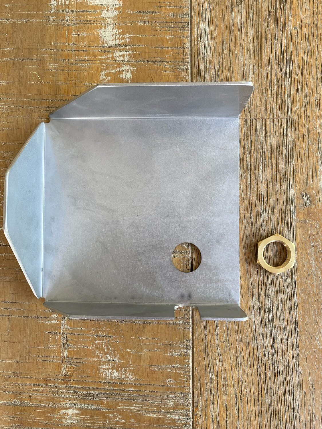 Regulator Safety Bracket