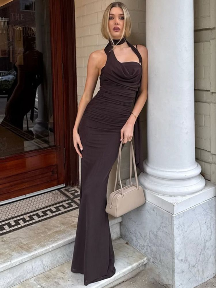 Mozision Halter Off-shoulder Sexy Maxi Dress For Women Coffee Strapless Sleeveless Backless Bodycon Club Party Long Dresses