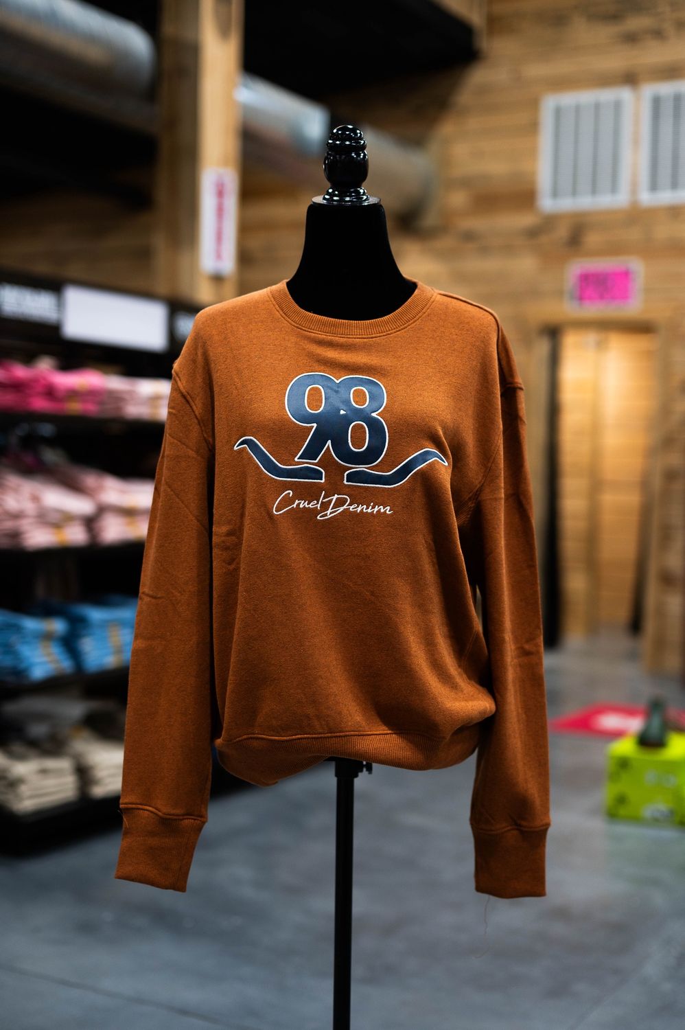 Women’s cinch ‘98 sweatshirt