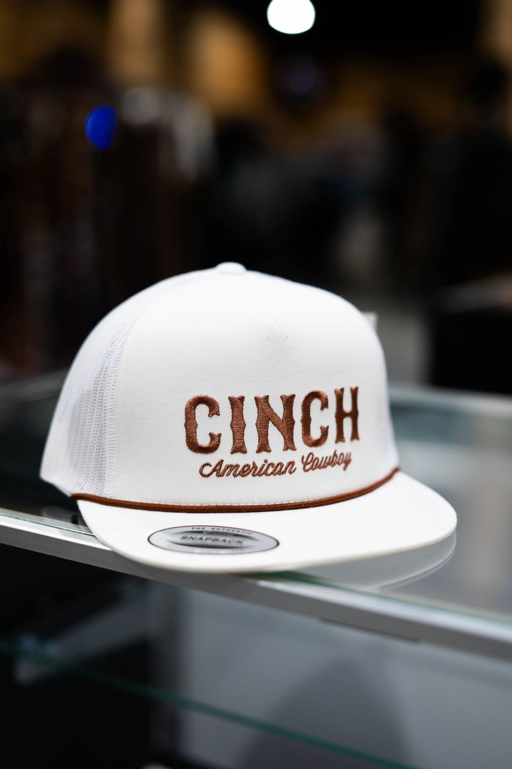 Men’s cinch white trucker hat