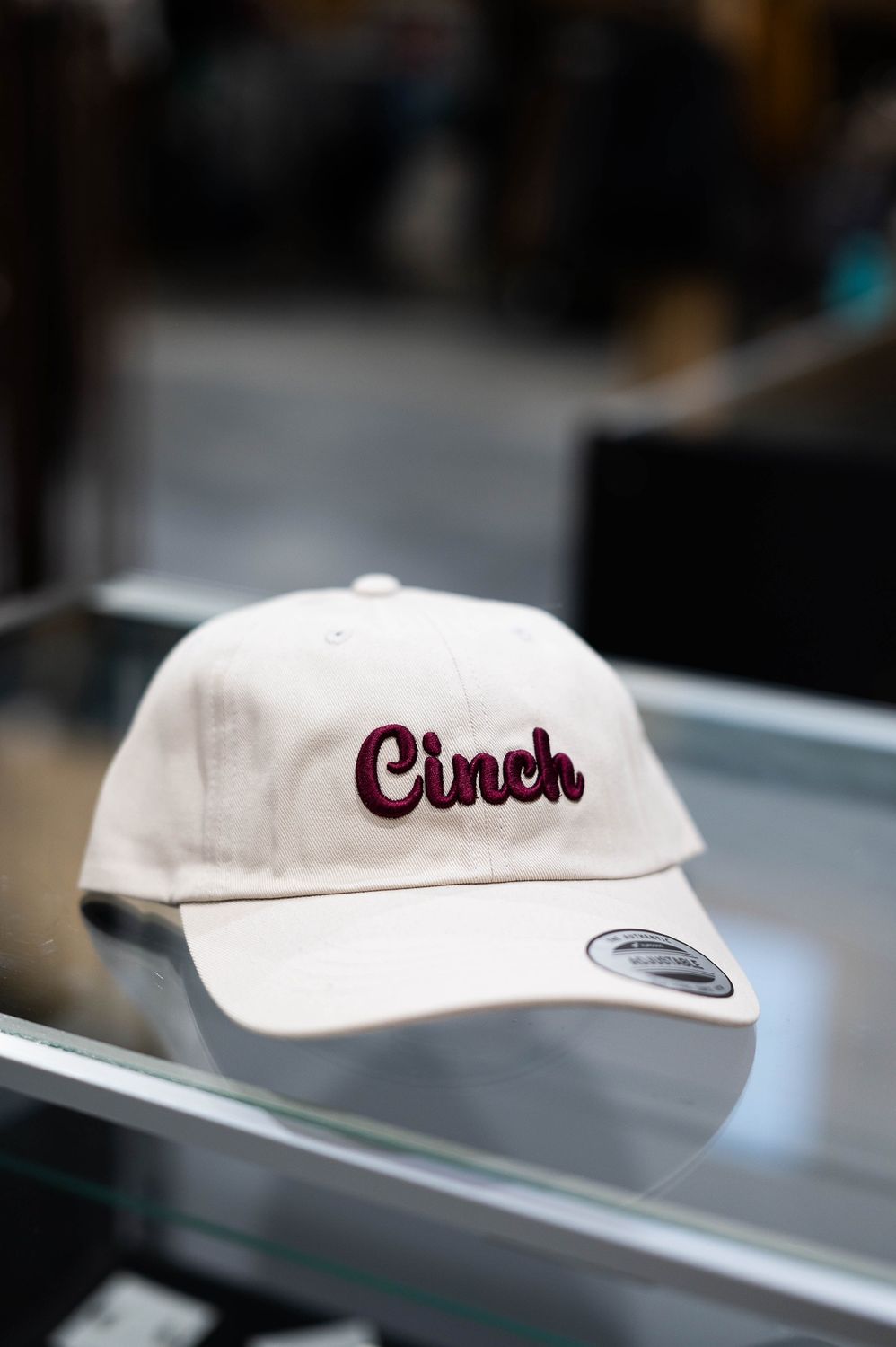 Men’s chinch maroon hat