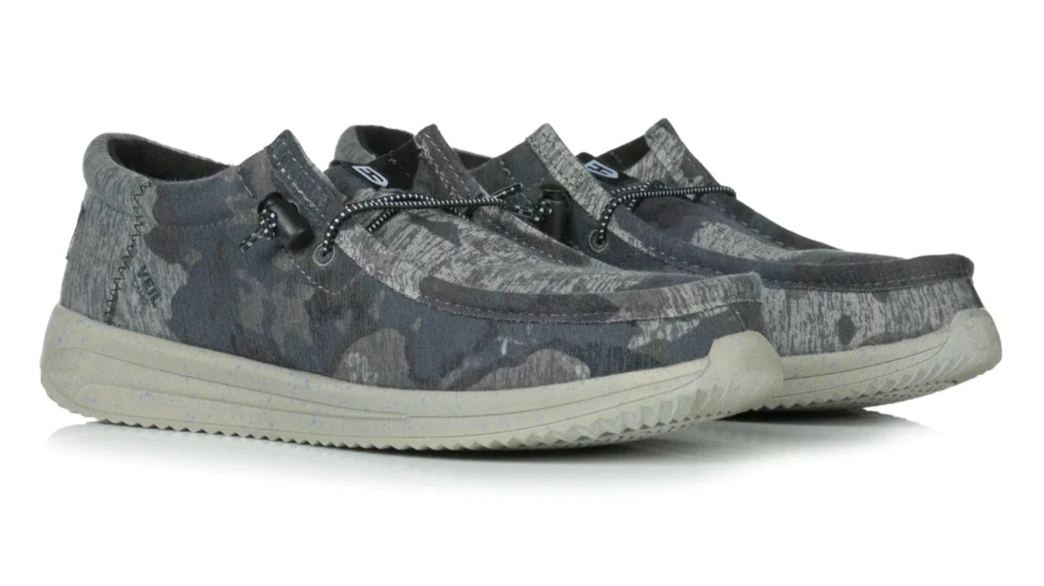 Howitzer men’s grey camo shoes
