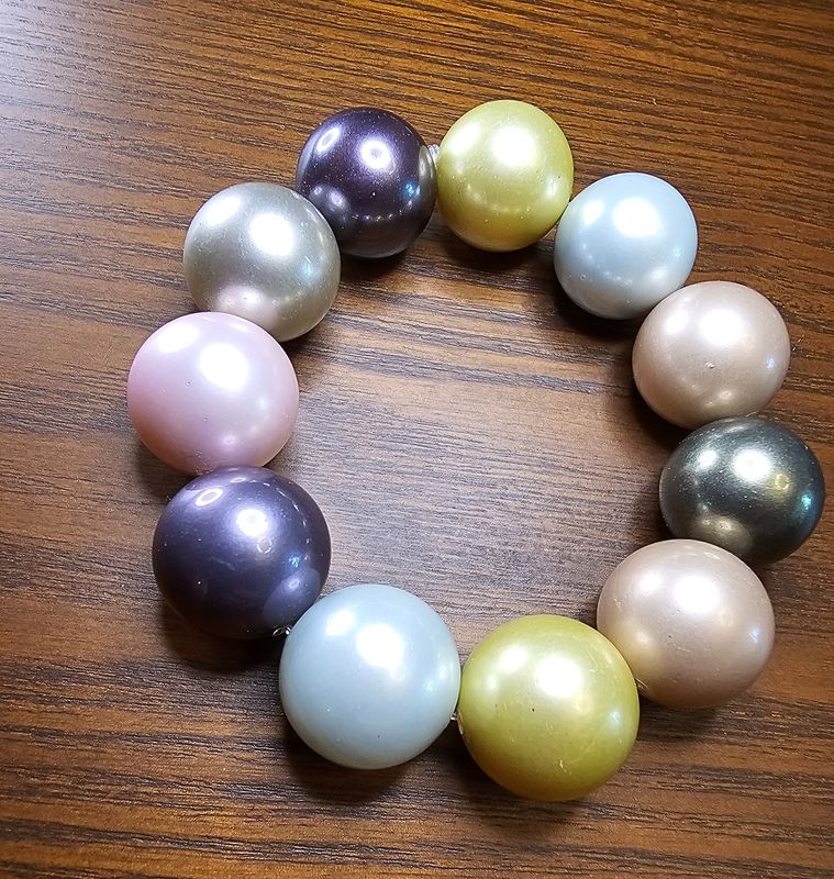 Multi color pearls bracelet