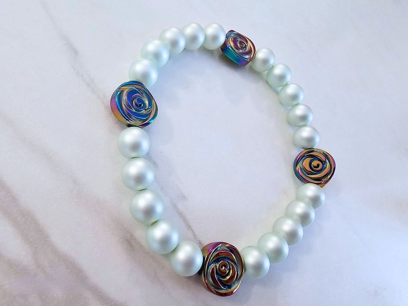 Green pearls and rose hematite&#39;s bracelet