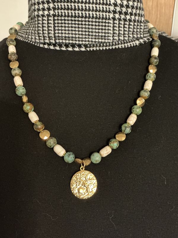 Necklace J