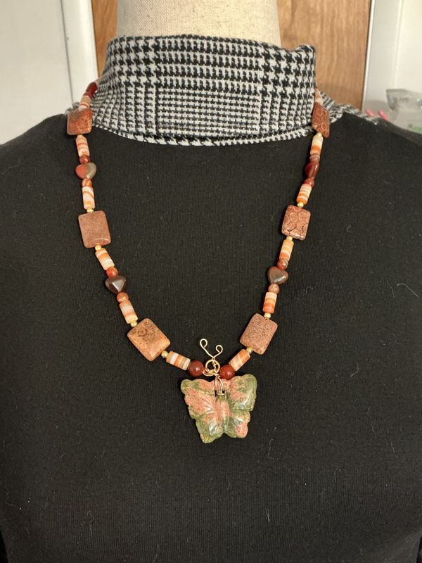 Necklace P