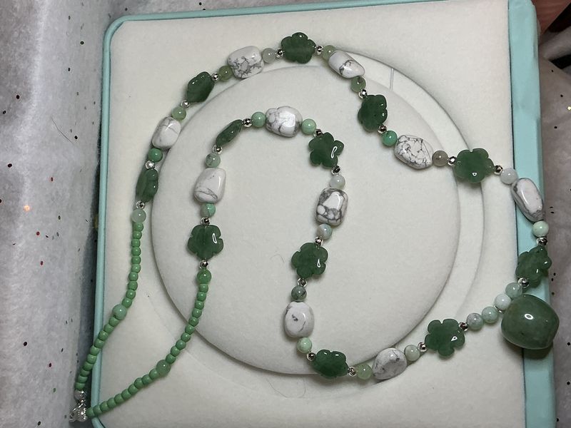 Emerald Green clovers, howlite nuggets and turquoise beads