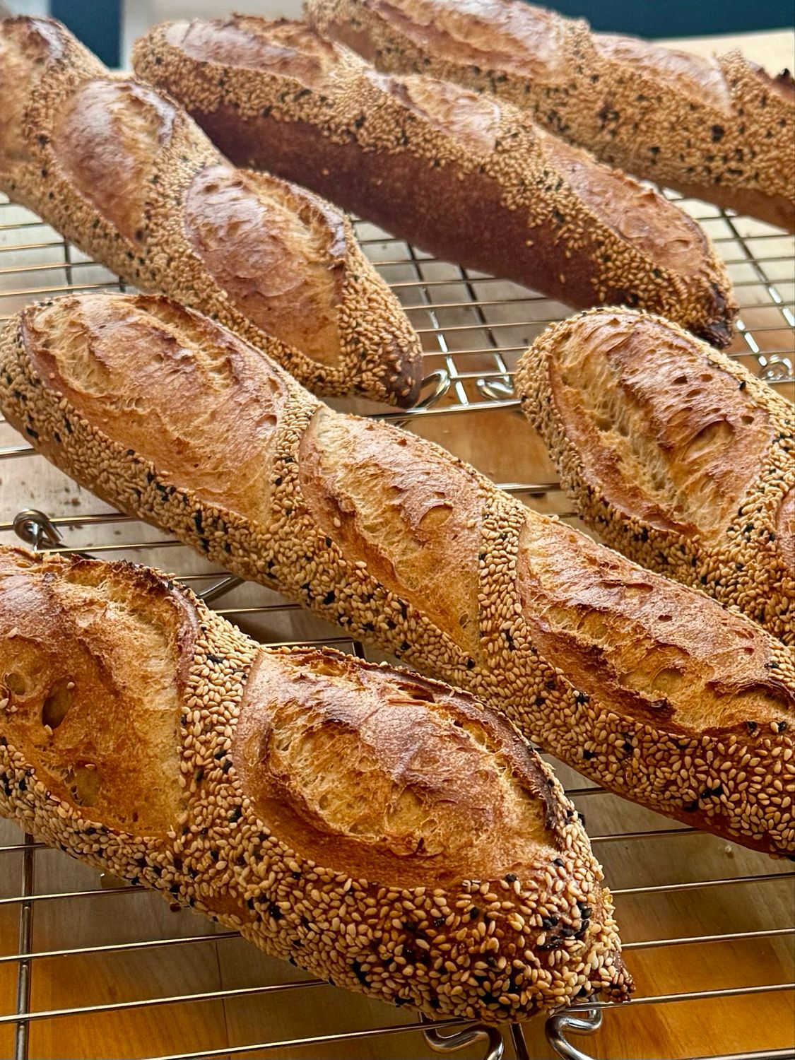 Sesame Seed Garlic Baguette (Demi/Hoagie Roll Size 12”)