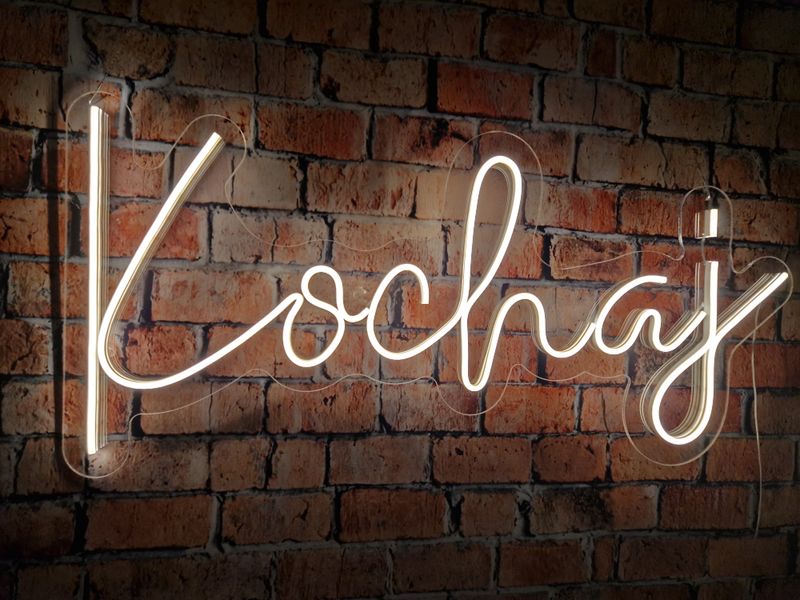 Neon Kochaj