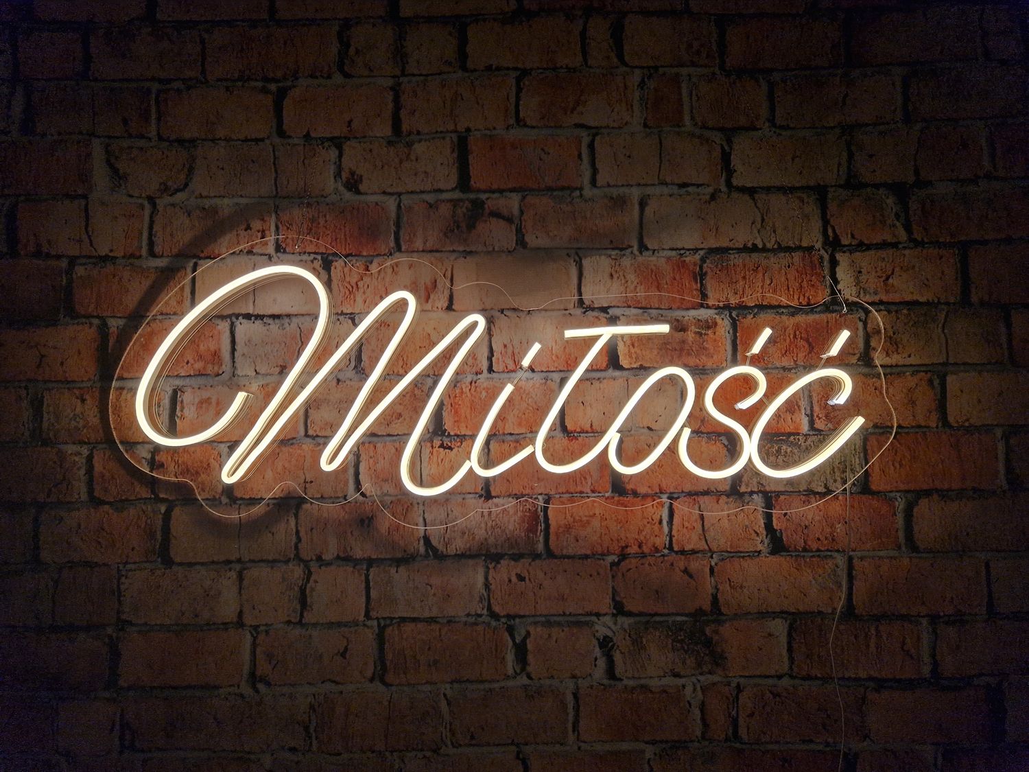 Neon Miłość