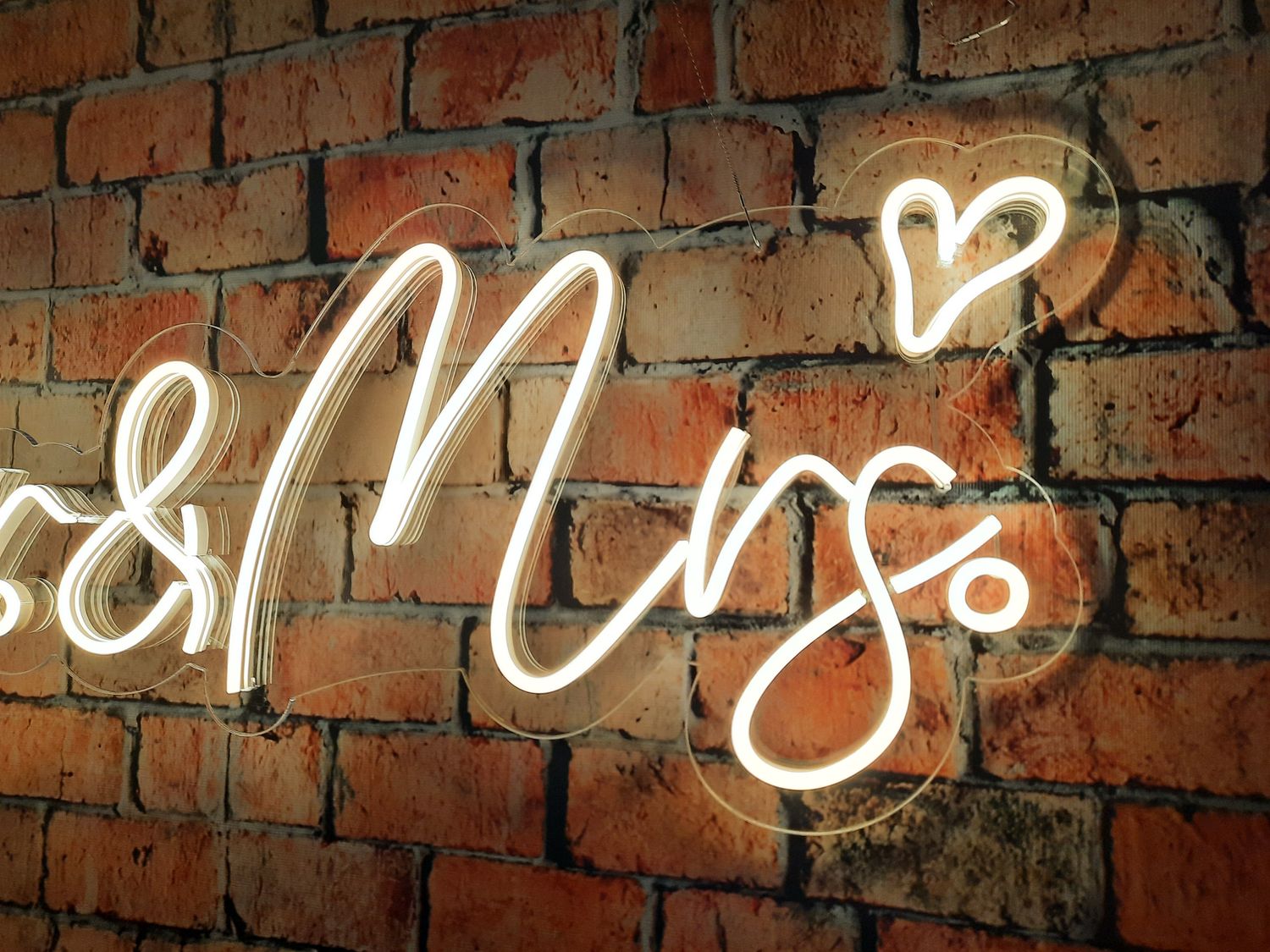 Neon Mr &amp; Mrs